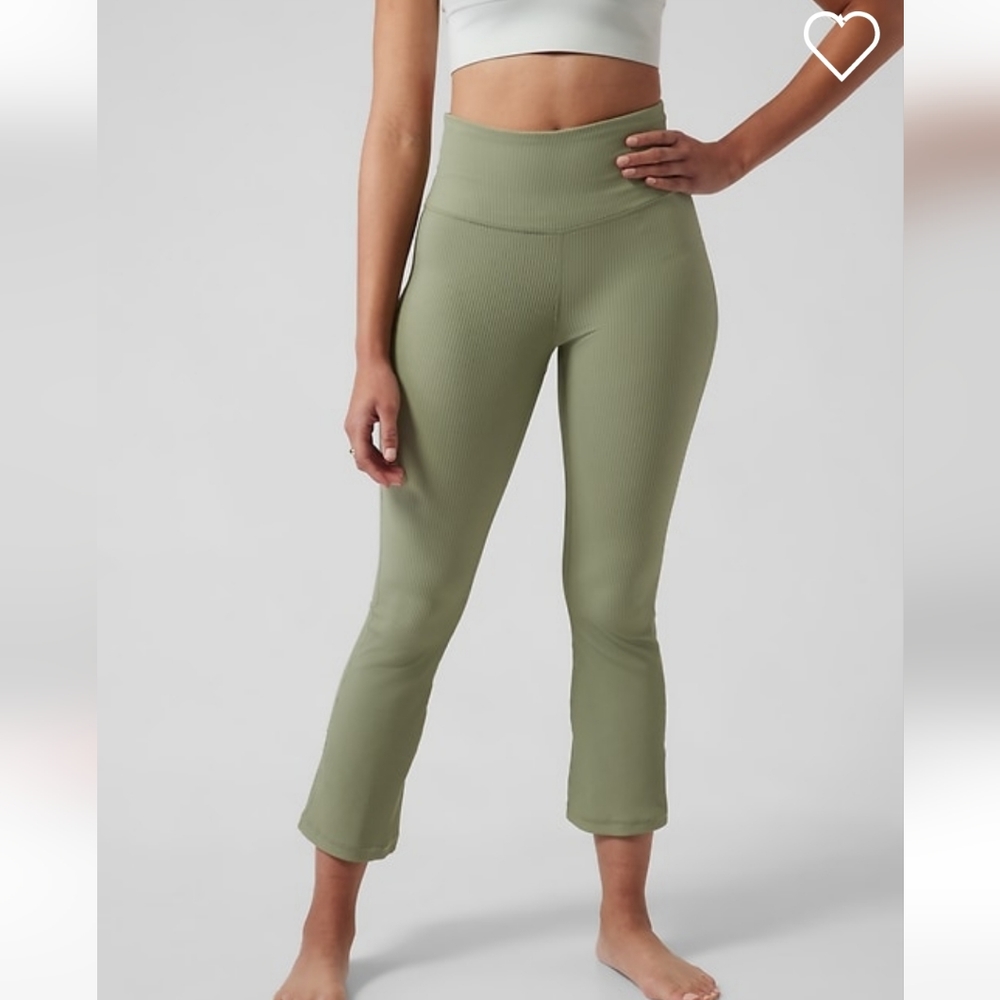 NWT Athleta Elation Rib Crop Flair